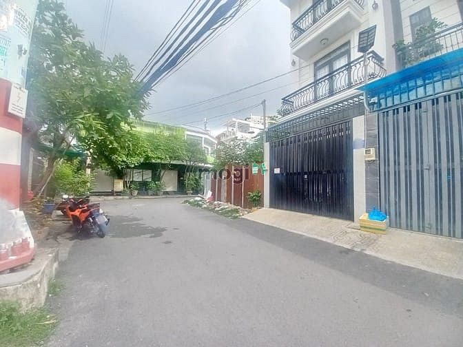 Hình ảnh Bán lô đất Mặt tiền HXH Huỳnh Tấn Phát Q7
