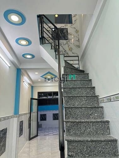 Hình ảnh Nhà Gò Vấp giá rẻ Nguyễn Thái Sơn 1 trệt 2 lầu BTCT.