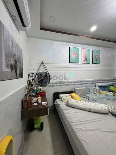 Hình ảnh Nhà 4 tầng, hẻm 5m Bờ Bao Tân Thắng đối diện Aeon, 4.5 tỷ