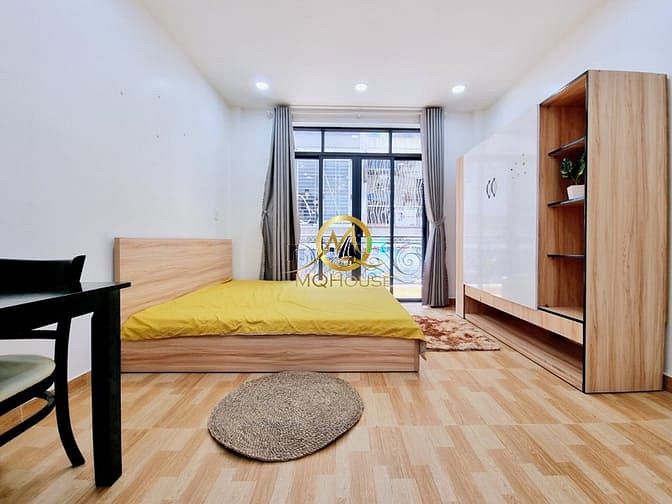 Hình ảnh Cho Thuê CH Nguyễn Trãi Q1 Ban Công,Cửa Sổ,Xa bếp