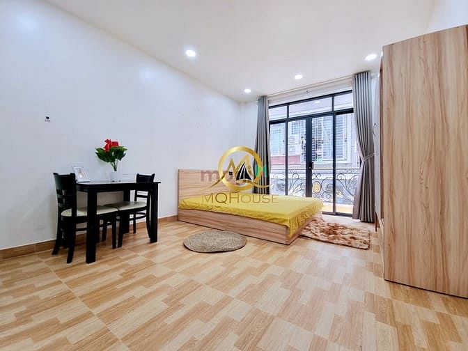Hình ảnh Cho Thuê CH Nguyễn Trãi Q1 Ban Công,Cửa Sổ,Xa bếp