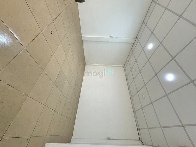 Hình ảnh Hxh Lạc Long Quân , Tân Bình, 2 Tầng, 24m2, 3.7×7m, Chỉ 3.x Tỷ