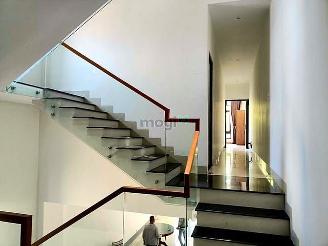 Hình ảnh Căn Hộ Nguyễn Văn Nguyễn , Dt 135m2, Nhà 4 Tầng, ĐG 20m, Giá 11.5 Tỷ.