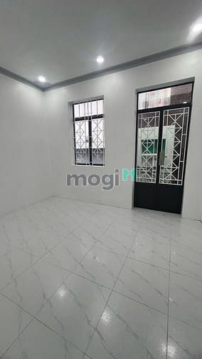 Hình ảnh Hiếm có khó tìm- nhà 2 tầng 32m2 giáp Tân Phú