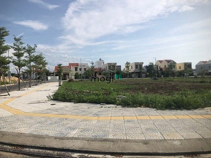 Hình ảnh Bán lô đất nền MT đường 175m2 Phường Thanh Hà TP Hội An-Đã sổ hồng.