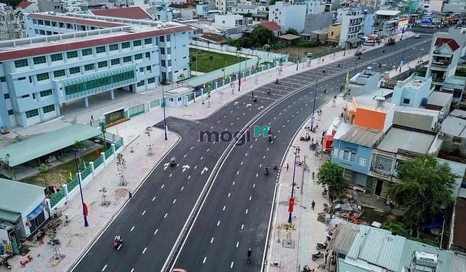 Hình ảnh ĐẤT ĐẸP TÊN LỬA, P. Bình Trị Đông B, 226m2,Ngang 8,4m, Sổ đẹp.