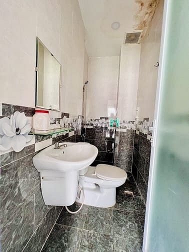Hình ảnh Nhà Hiếm Lê Thúc Hoạch- Tân Phú