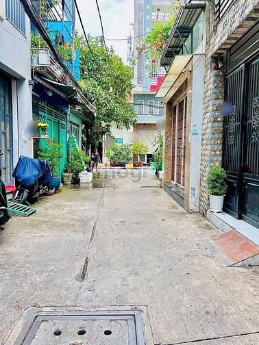 Hình ảnh Nhà Hiếm Lê Thúc Hoạch- Tân Phú