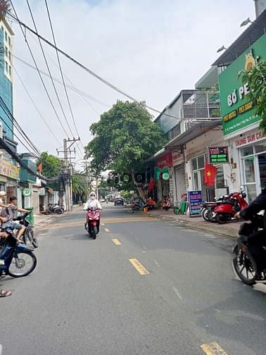 Hình ảnh Đất đẹp ngang khủng hơn 6m, đường xe hơi tới đất, trung tâm Hiệp Phú