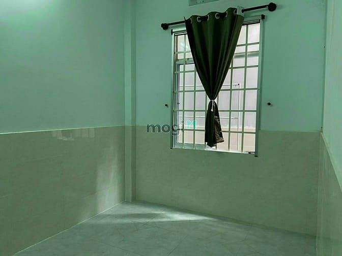 Hình ảnh Chính chủ bán nhà HXH Hoàng Diệu Q4 1T1L 36M2/980TR gần trường ĐH,SHR