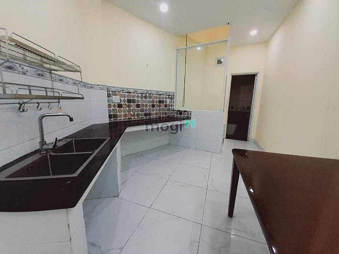 Hình ảnh Nhà mặt tiền 61m2 + 3 tầng, BÌnh Trưng Tây, Quận 2