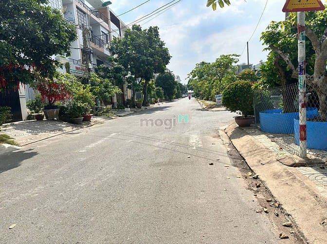 Hình ảnh Chủ gửi bán nhanh lô đất ngay mặt tiền cực đẹp gần ngay Aeon Bình Tân