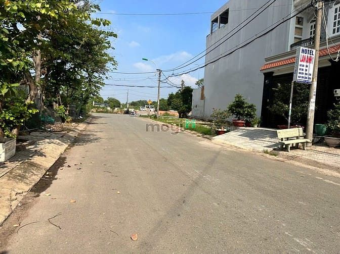 Hình ảnh Chủ gửi bán nhanh lô đất ngay mặt tiền cực đẹp gần ngay Aeon Bình Tân