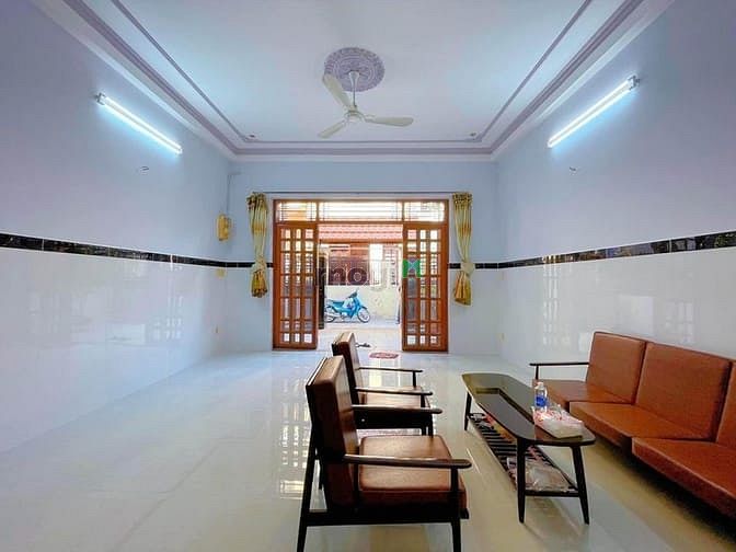 Hình ảnh Bán căn 2 lầu đúc Hẻm Gò Dầu, TP, 54m2- 2 tỷ 180tr- SHR