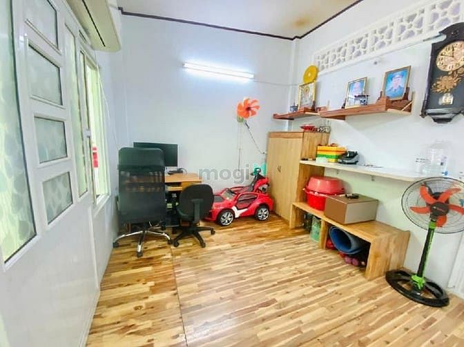 Hình ảnh Ngay Trần Văn Quang , Tân Bình, 3 Tầng , 38m2, 4×9.5m, Chỉ 3.x Tỷ