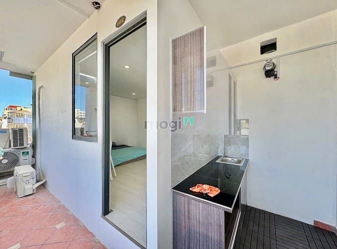 Hình ảnh Cho thuê studio tách bếp có ban công lớn Quận 10 gần trường Đại học