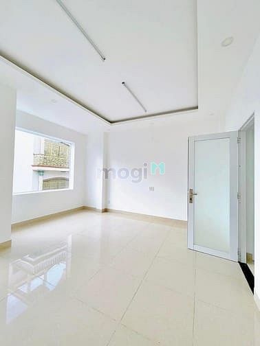 Hình ảnh Cho thuê nhà 259C Võ Văn Tần, Phường 5, Quận 3.