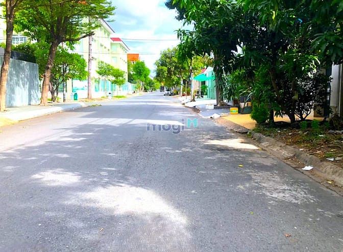 Hình ảnh Đất thổ cư 46m2, đối diện Co.op food, KDC đông đúc, gần chợ, sổ riêng.