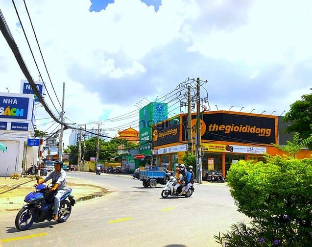 Hình ảnh Đất thổ cư 46m2, đối diện Co.op food, KDC đông đúc, gần chợ, sổ riêng.