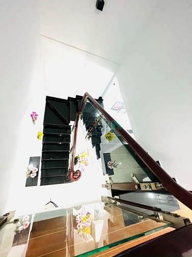 Hình ảnh Về quê bán nhà 64m2,1 trệt 1 lầu,SHR,980tr,Đoàn văn bơ, quận 4