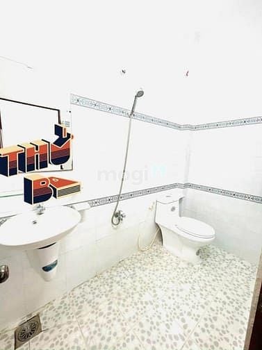 Hình ảnh Về quê bán nhà 64m2,1 trệt 1 lầu,SHR,980tr,Đoàn văn bơ, quận 4