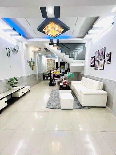 Hình ảnh Về quê bán nhà 64m2,1 trệt 1 lầu,SHR,980tr,Đoàn văn bơ, quận 4