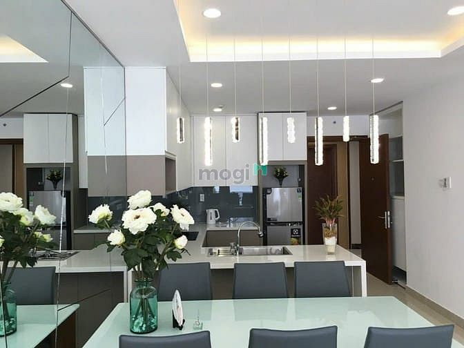 Hình ảnh Bán chung cư 80m2 2pn có nội thất tại Gold View quận 4