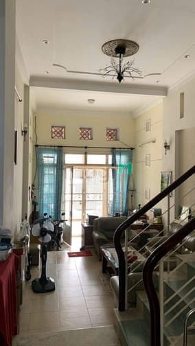 Hình ảnh Nhà mặt tiền khu Tên Lửa, 66m2, 4 Tầng, đường số 38.