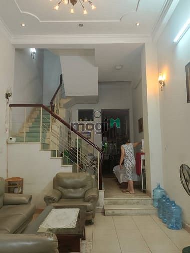 Hình ảnh Nhà mặt tiền khu Tên Lửa, 66m2, 4 Tầng, đường số 38.