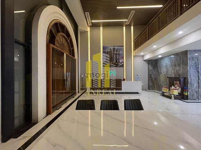 Hình ảnh Tòa Văn Phòng Hầm 8 Lầu 3000m2 Sàn - Đầy Đủ Nội Thất, Thang Máy, PCCC