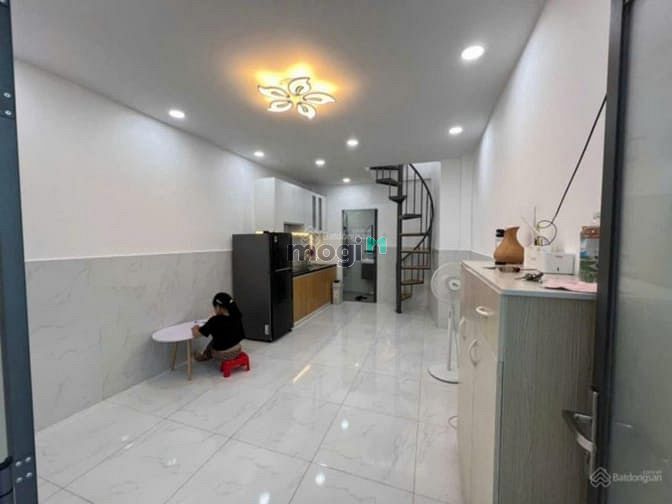 Hình ảnh Bán nhà quận 8 3ty4 sát bên quận 5 bán gấp