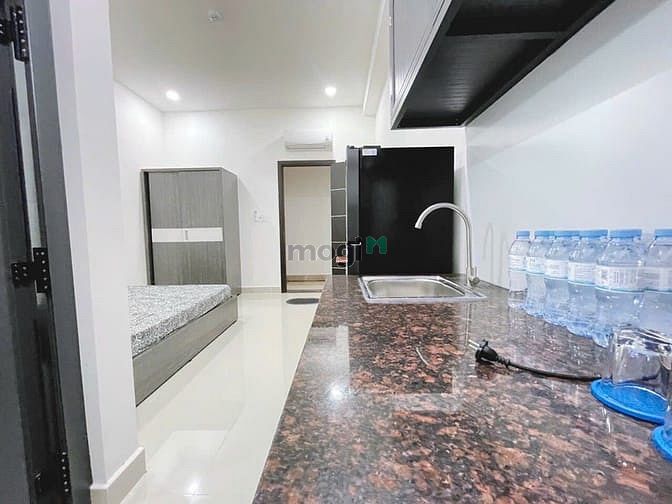 Hình ảnh 40 phòng cho thuê gần ngã tư bảy hiền - thang máy