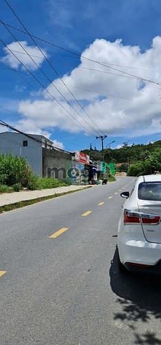 Hình ảnh Bán lô đất SRXD, 3 mặt tiền đường Nguyễn Đình Quân, P5, Đà Lạt