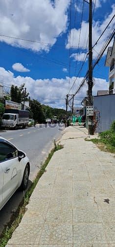 Hình ảnh Bán lô đất SRXD, 3 mặt tiền đường Nguyễn Đình Quân, P5, Đà Lạt
