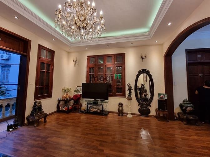 Hình ảnh Biệt thự ven Hô Tây, 119m2. Mặt tiền 7m, 4 tầng kiên trúc pháp cổ.