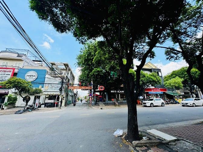 Hình ảnh Bán đất phường Tân Tiến hẻm Highlands đường Phan Trung 425m2 giá 20 tỷ