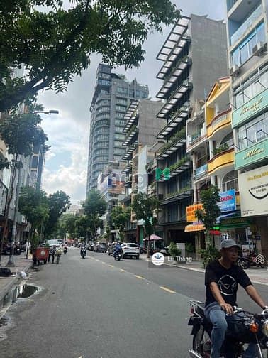 Hình ảnh Góc 2 MT Cách Mạng Tháng 8, Quận 3 - 18x42m - 5000m2 - 2 hầm 12 tầng