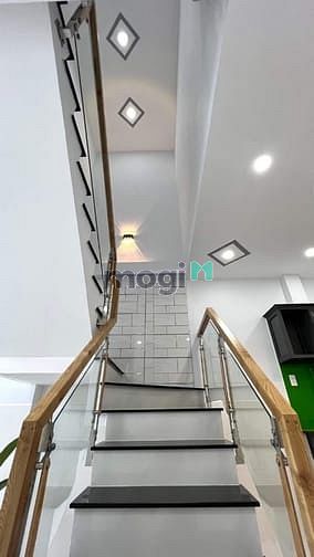 Hình ảnh Nhà đẹp hẻm 4m, 40m2, 2 Tầng, Đường Bình Trị Đông.