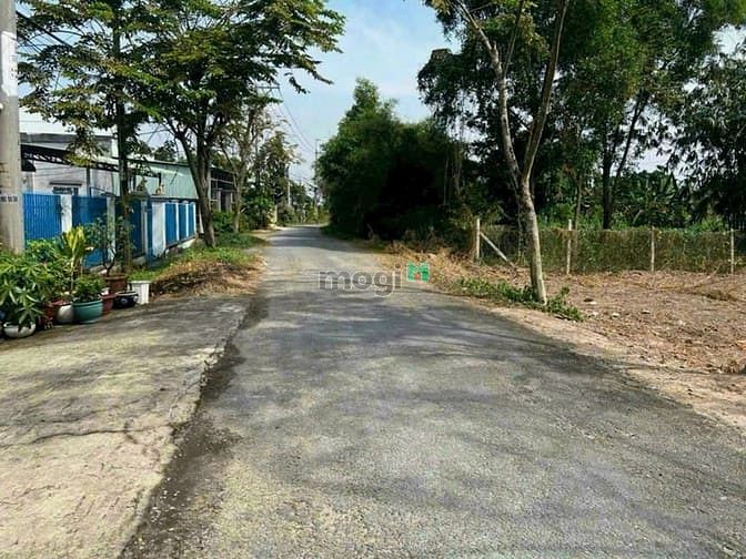 Hình ảnh Bán 1500m2 đất MT nhựa. Hòa Phú. Giá 10,5 tỷ
