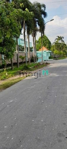 Hình ảnh Bán 220m2 đất đường Nhựa. Phước Vĩnh An. Giá 3,6 TỶ