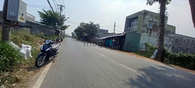 Hình ảnh Bán 160m2 đất MT Nguyễn Thị Lắng. Giá: 3,850 tỷ