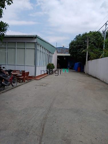 Hình ảnh Bán Xưởng 1000m2, MT tỉnh lộ 7. Giá 10 tỷ