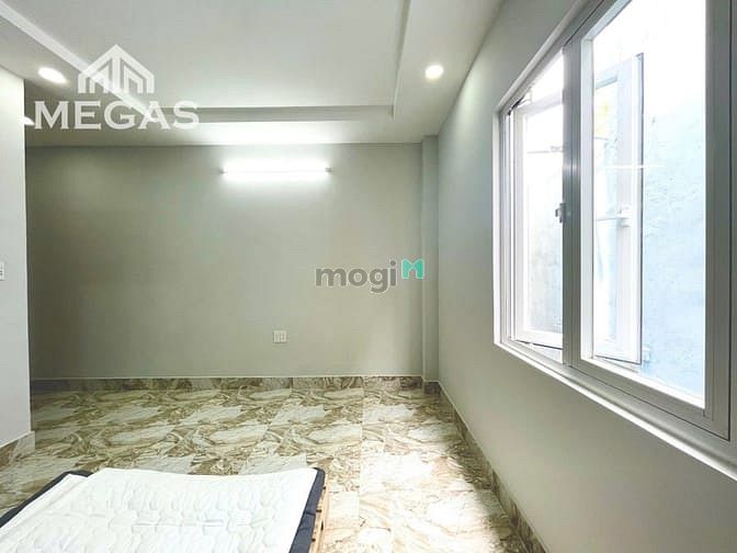 Hình ảnh Nhà Mới, Full Nội Thất Giá Ưu Đãi Thang Máy Siêu Phẩm Ngay Lê Văn Quới