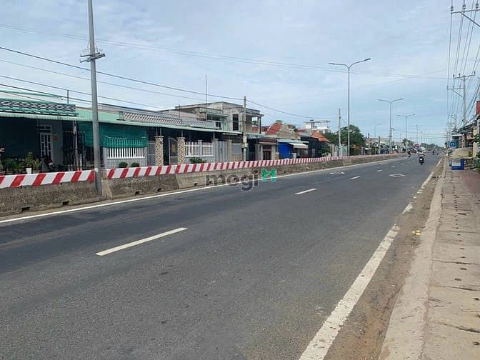 Hình ảnh Bán gấp trả nợ bank 246m2 thổ cư gia cuc re 1tỷ55