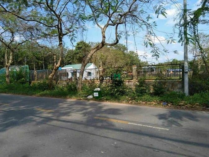 Hình ảnh Bán 8300m2 đất MT đường Nhuận Đức. Giá 32 tỷ