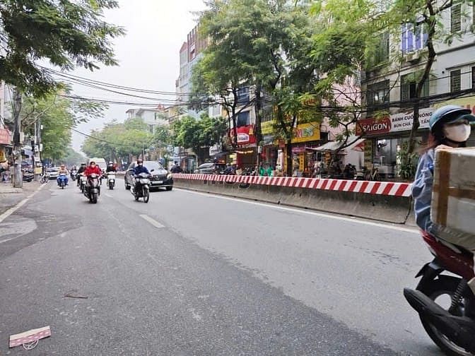 Hình ảnh Mặt Phố Lạc Long Quân 41m2 mặt tiến dài 15m (lô góc), View Hồ Tây.