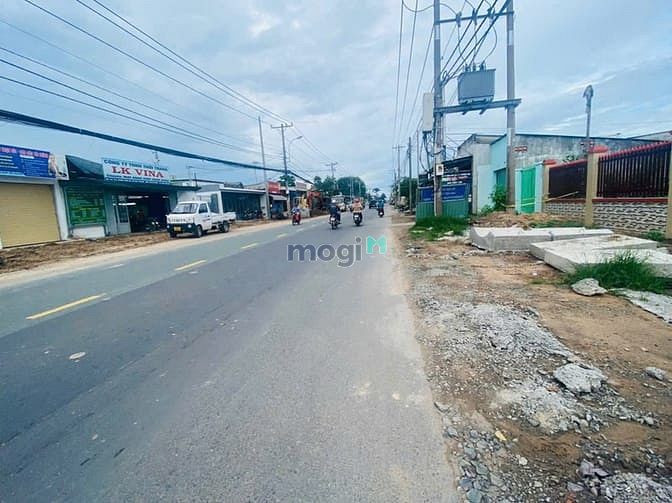 Hình ảnh Bán đât + nhà DT (6x38)m2. MT tỉnh lộ 8. Giá 6,4 tỷ