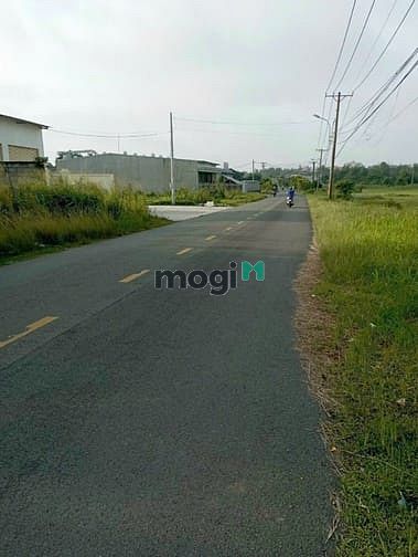 Hình ảnh Bán 1346m2 (40x45). Đất MT Trần Văn Chấm. Giá 15 tỷ
