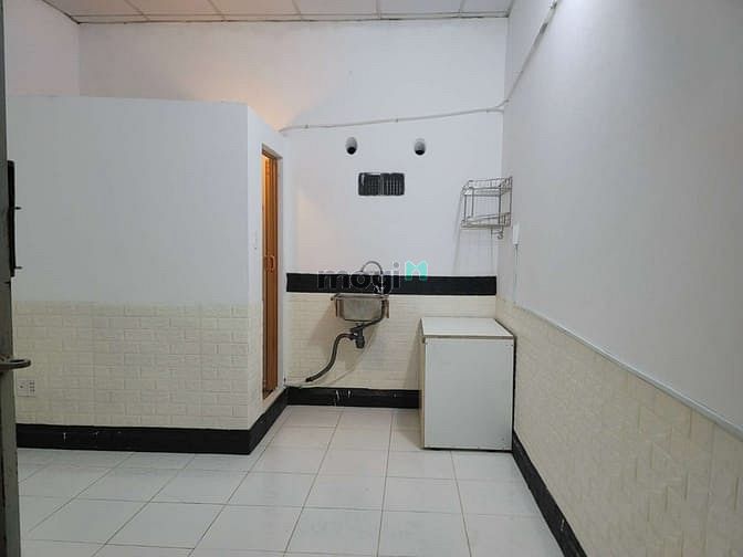 Hình ảnh Trống 1 phòng 947 Hoàng Sa từ 20/09