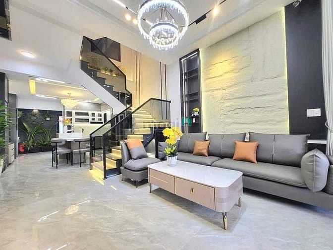 Hình ảnh Bán nhà hxh thăng long, phường 4 tân bình; (6*12); 4 tầng, thang máy